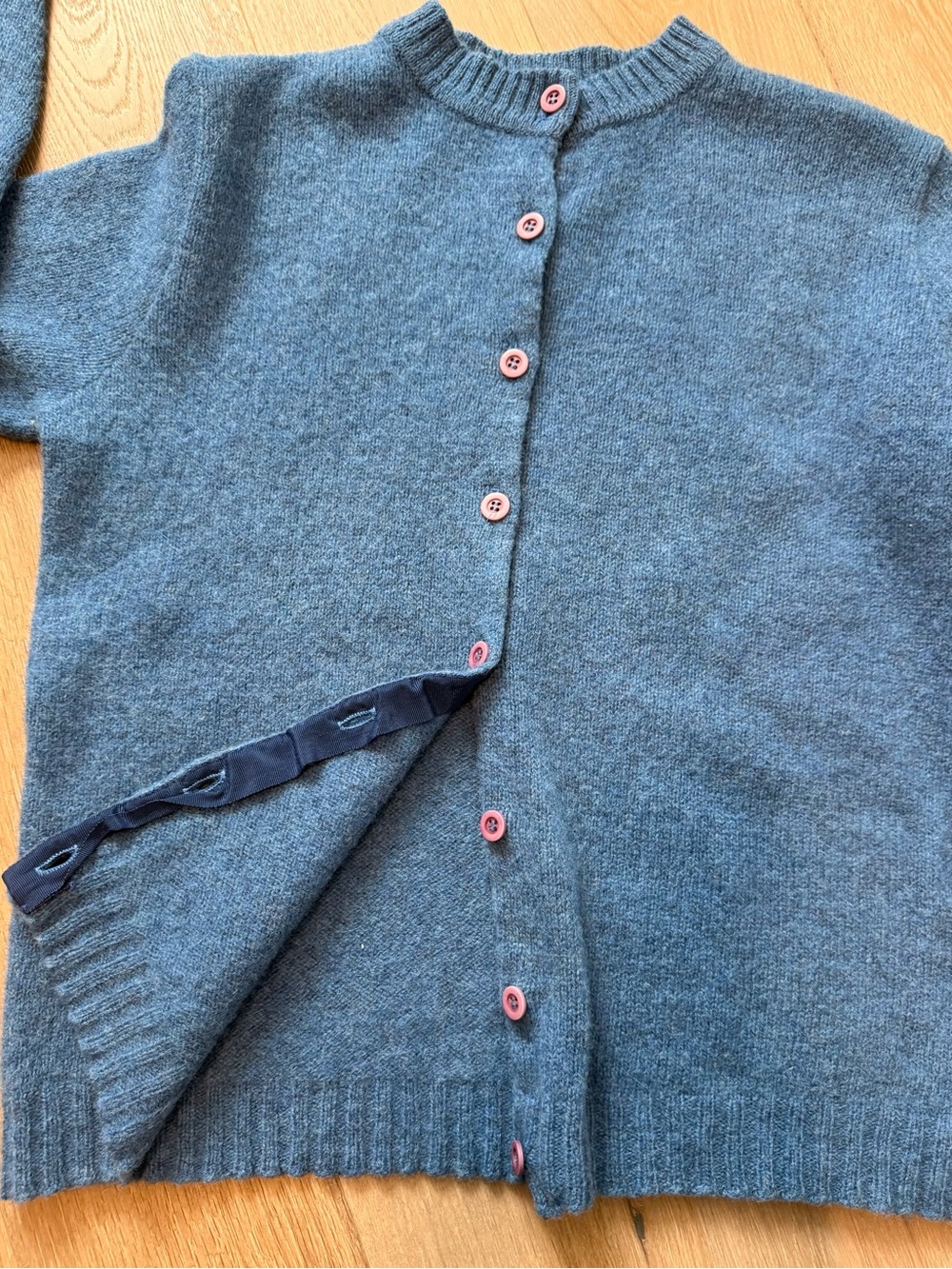 Vintage Pendleton Wool Cardigan Women’s Size 40 Blue Pink Buttons Made in USA - Picture 5 of 8